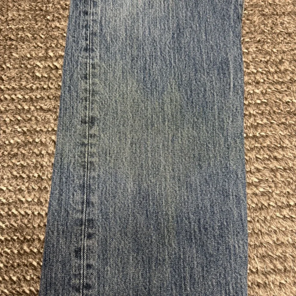 Levis 501 Mens Jeans 33x32 Straight Fit Button Fly Medium‎ Wash Denim